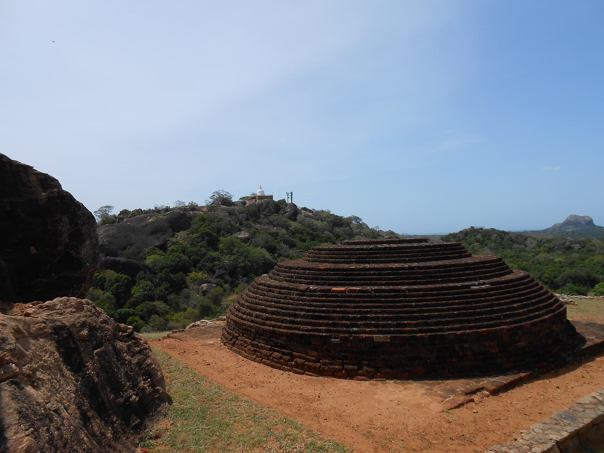 Sithulpawwa Rock Temple